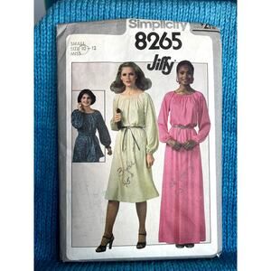 Simplicity 8265 Sewing pattern knit dress scoop neck 1970s size 10